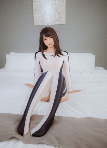 日本少妇毛茸茸小便_720超清免费观看