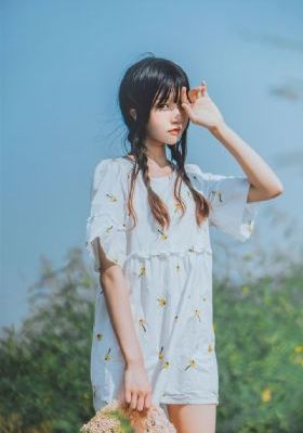 夹在乳沟里泄精好爽好爽_DVD完整视频观看
